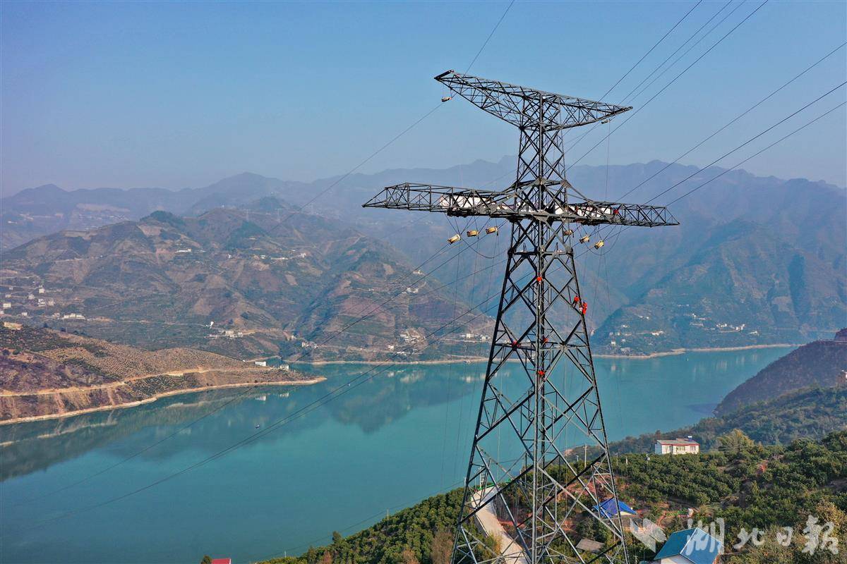 白鹤滩至江苏±800千伏特高压直流输电线路工程湖北段长约782公里, 77