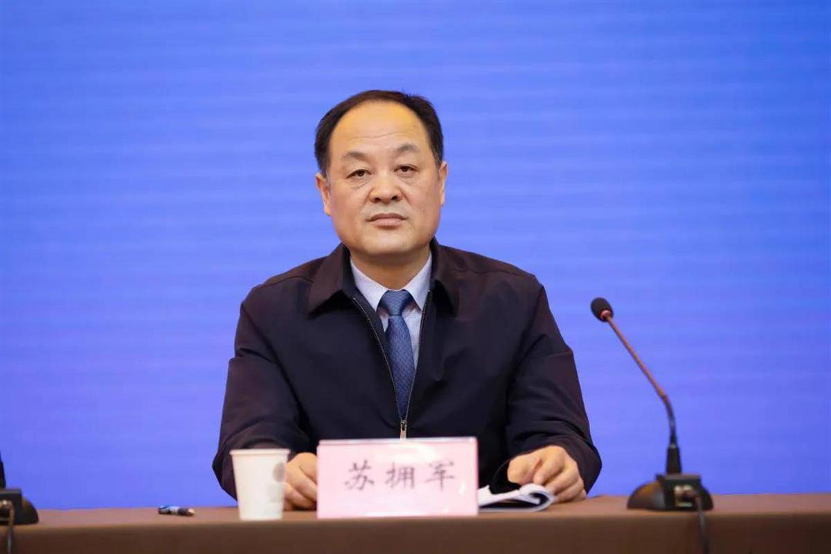 天门市住房保障服务中心主任苏拥军介绍,天门将建立和完善多层次人才