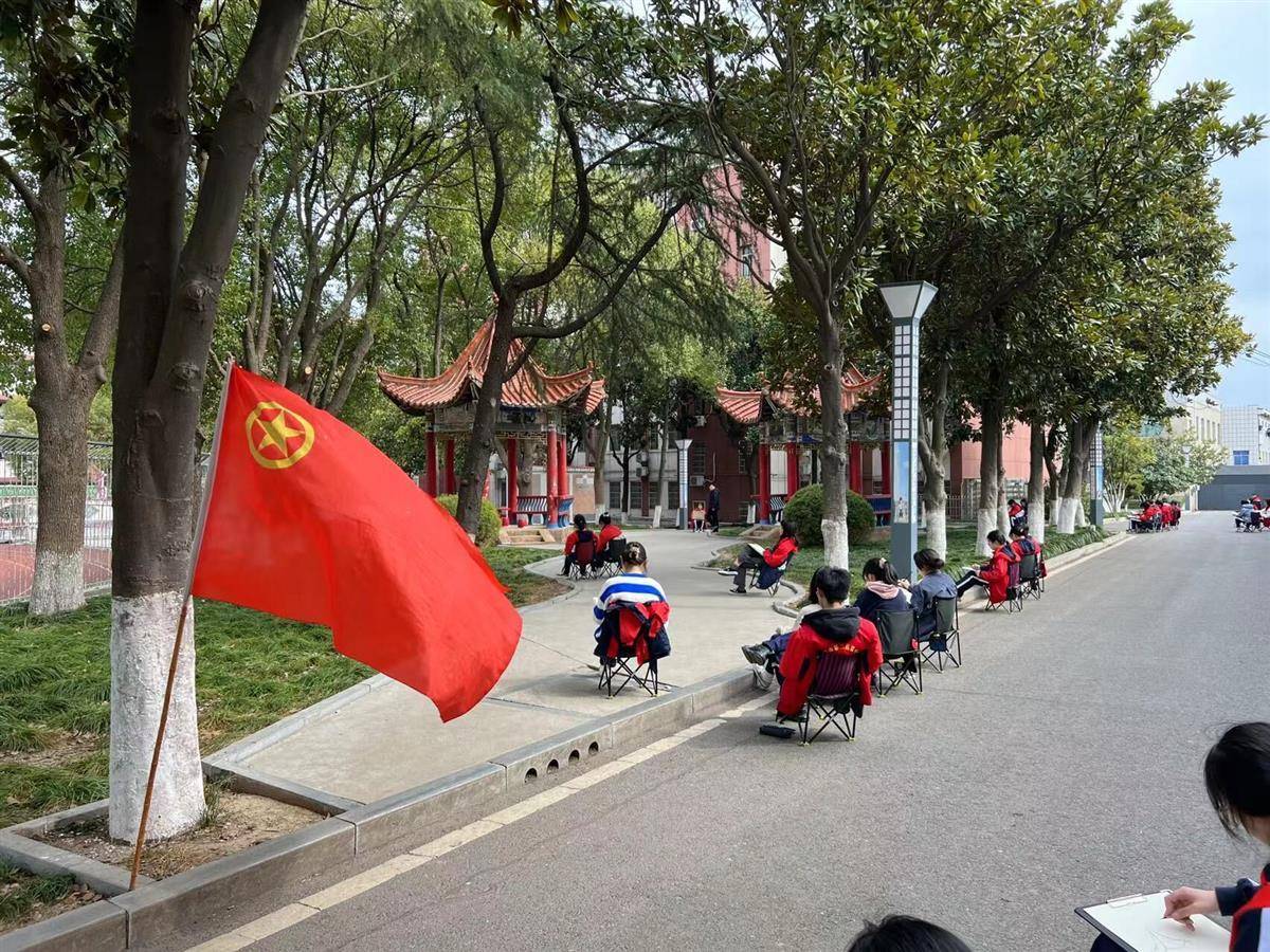 枝江二中开展植树节主题绘画活动