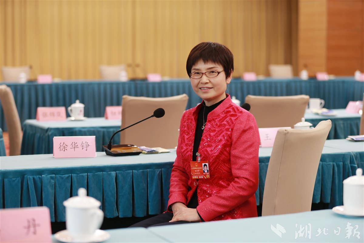 全国人大代表荆州实验中学语文教师徐华铮双减背景下加