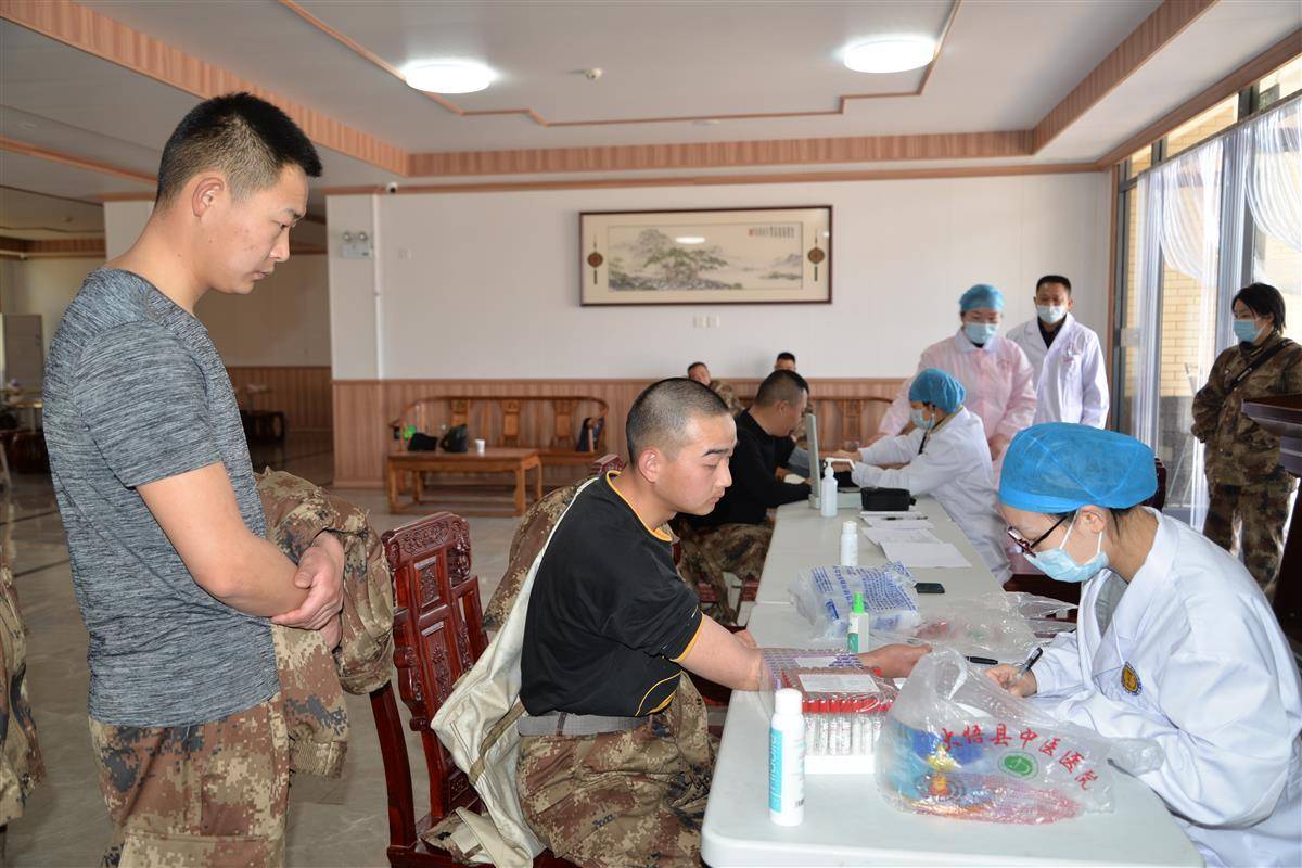 新兵役前训练再体检切实保证预定兵员质量