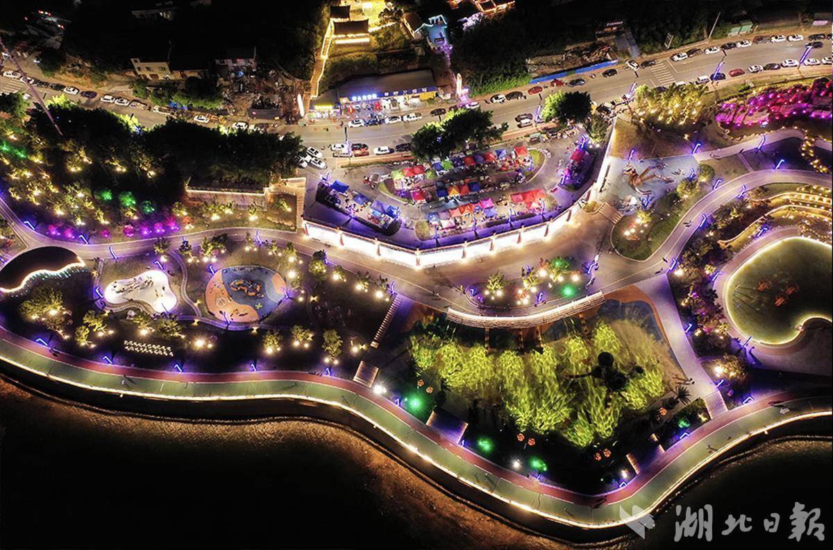 组图航拍下的巴东儿童公园夜景太美了