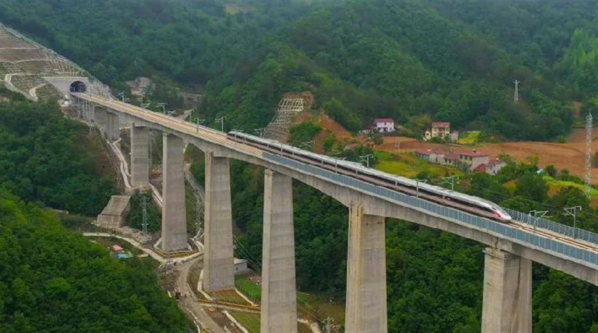 郑渝高铁全线通车进入倒计时