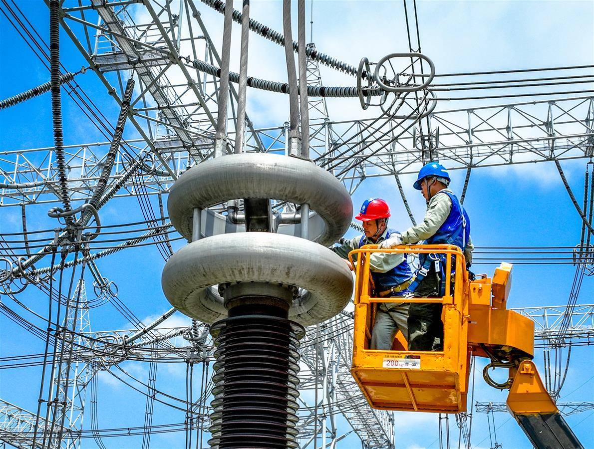 特高压变电站之一,是实现我国华北电网和华中电网水火调剂的重要一环