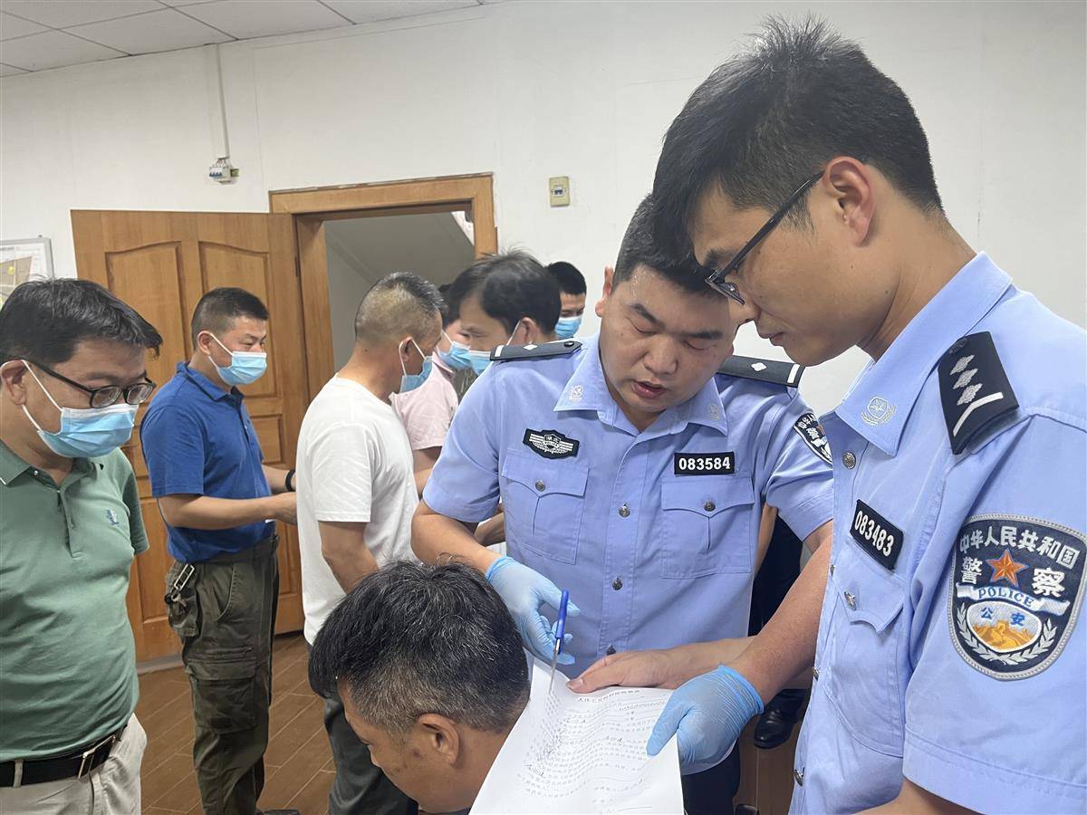 突击开展毛发检测筑牢机关无毒堡垒