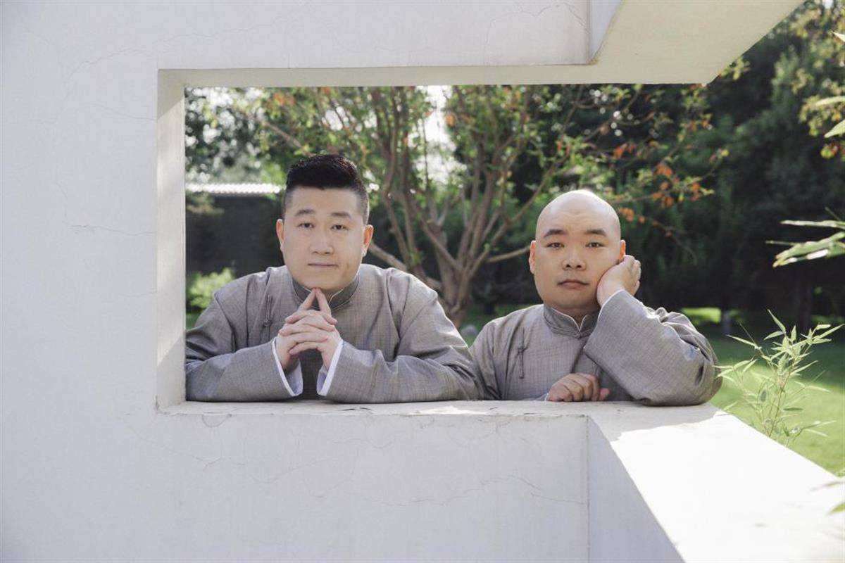 主办方介绍,随着合作时间越来越久,张鹤伦和郎鹤炎两人在舞台上的表演