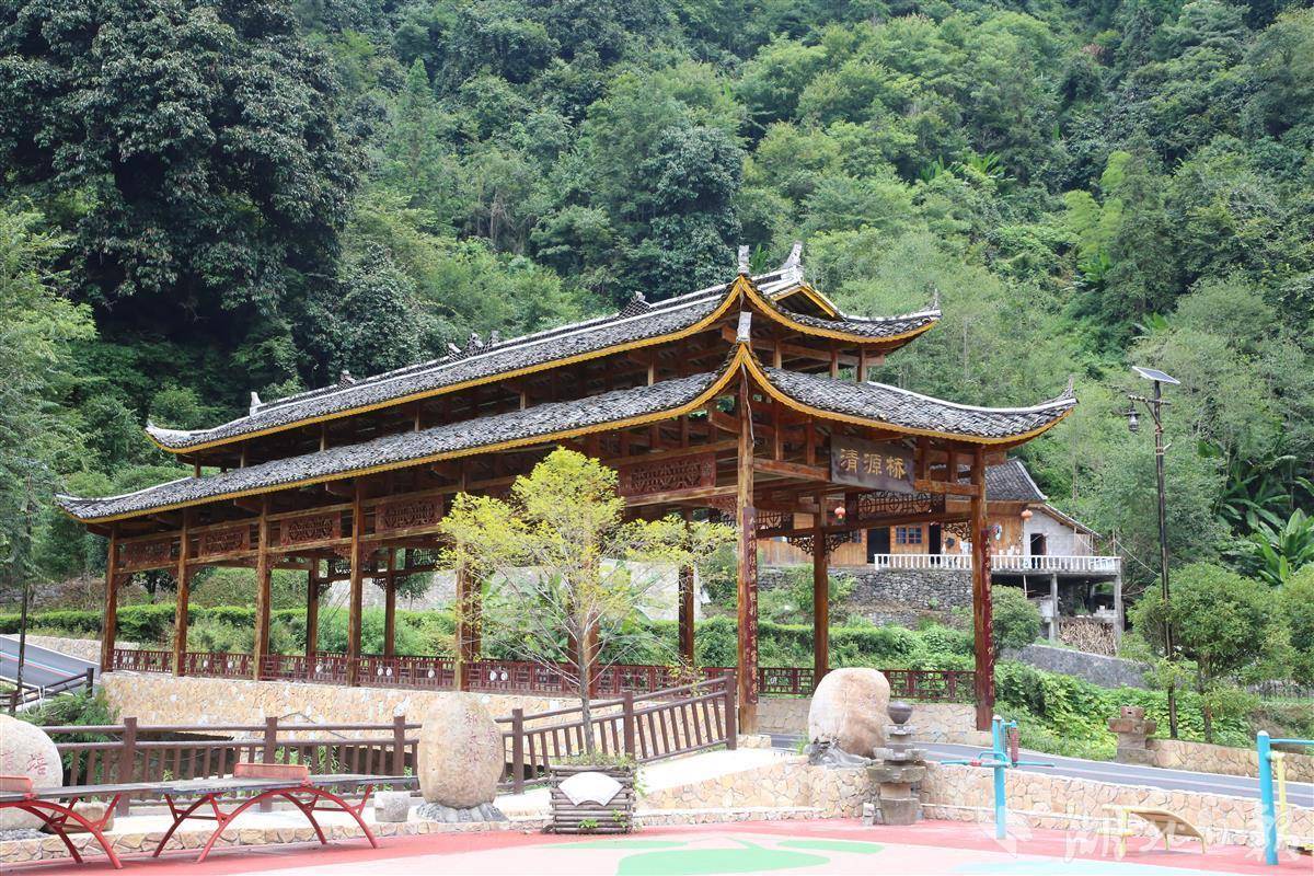 鹤峰中营镇厚植清廉文化助力乡村振兴