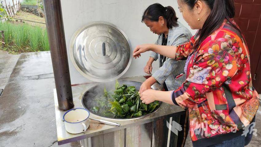 水坪镇大石门村：粽叶飘香，共渡端午佳节.docx