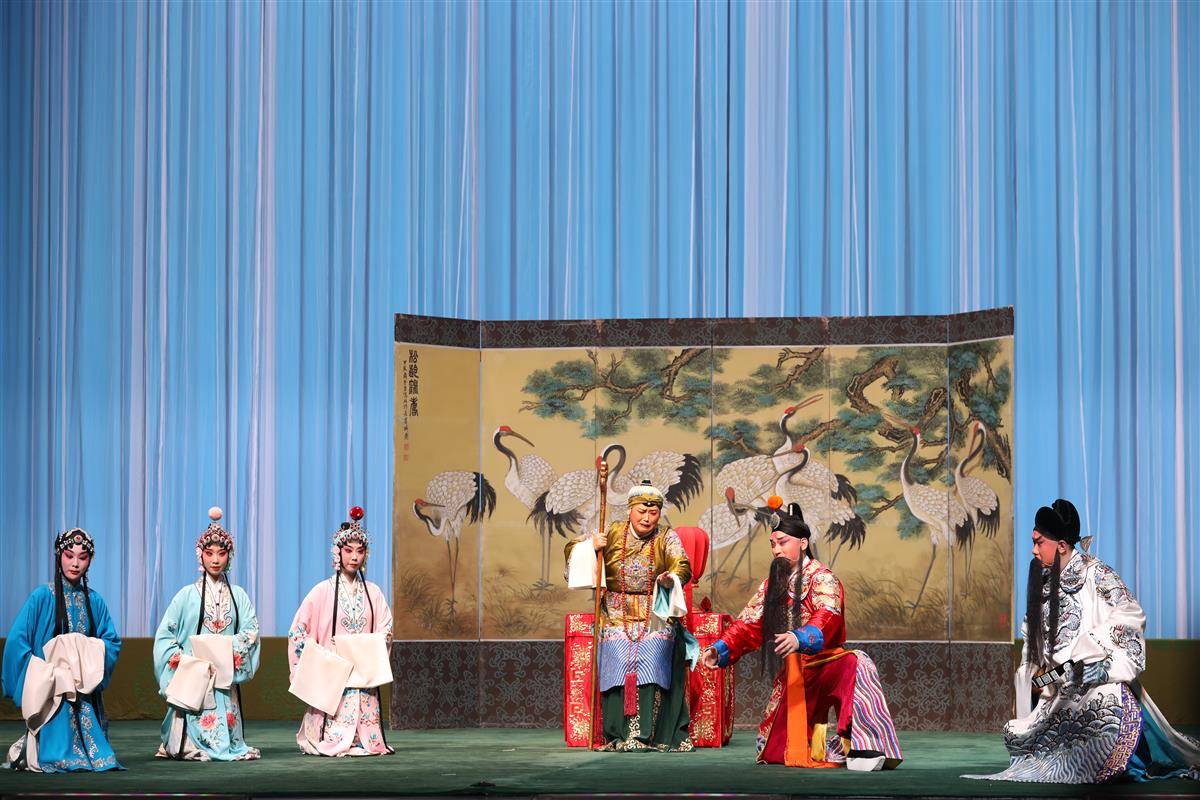 4月17日，京剧《四郎探母》演出剧照。