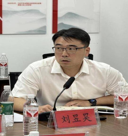 【0912】政协青山镇街道联络委围绕“加快青山古镇%0D%0A更新改造”议题开展一线协商活动.docx