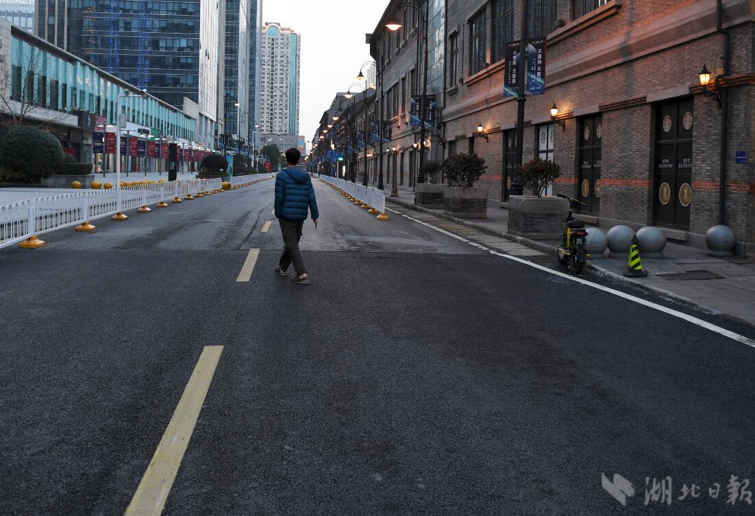 疫情下的武汉街头掠影