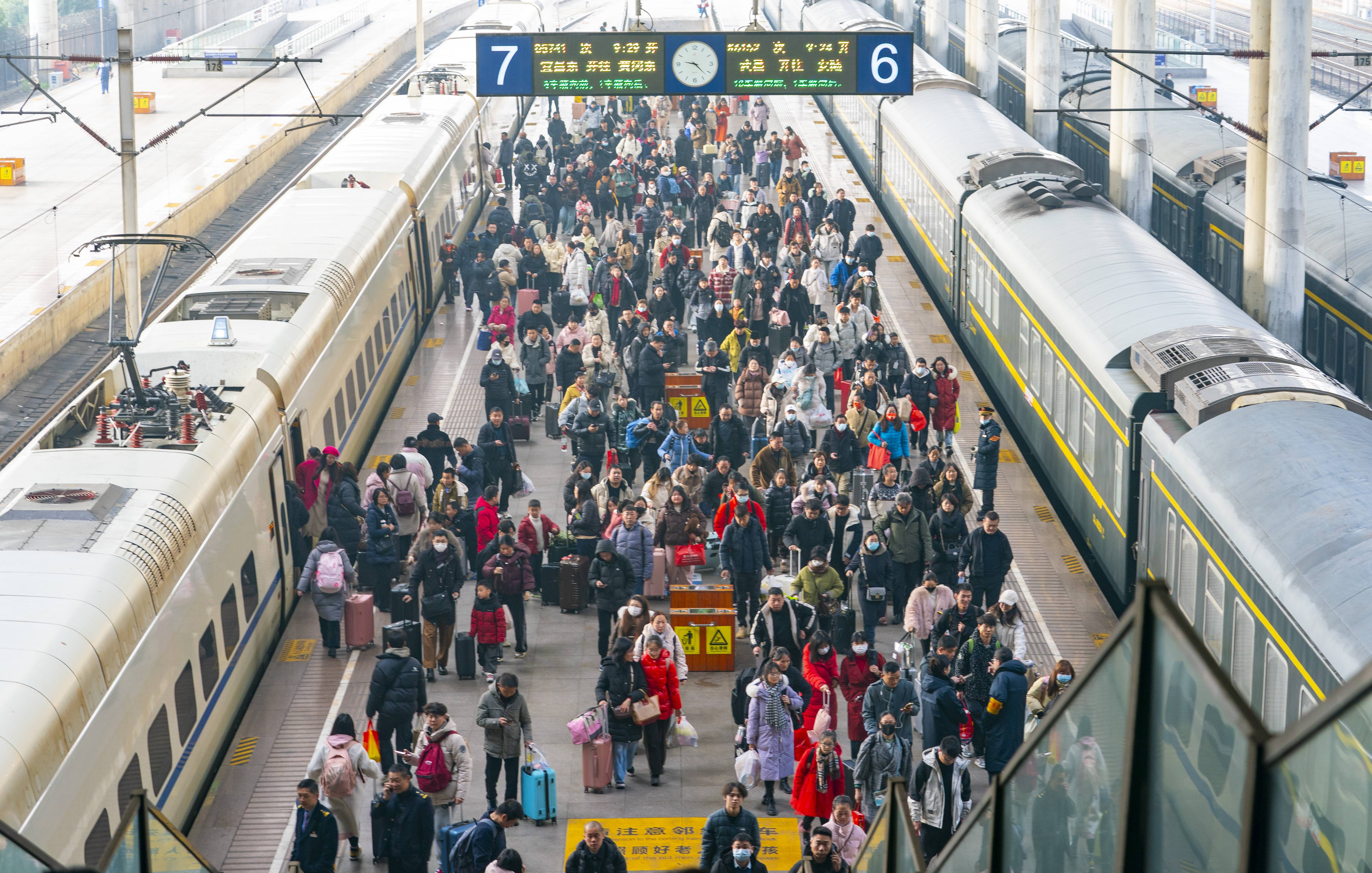 全国铁路多维度护航高铁出行 细微处彰显服务温度
