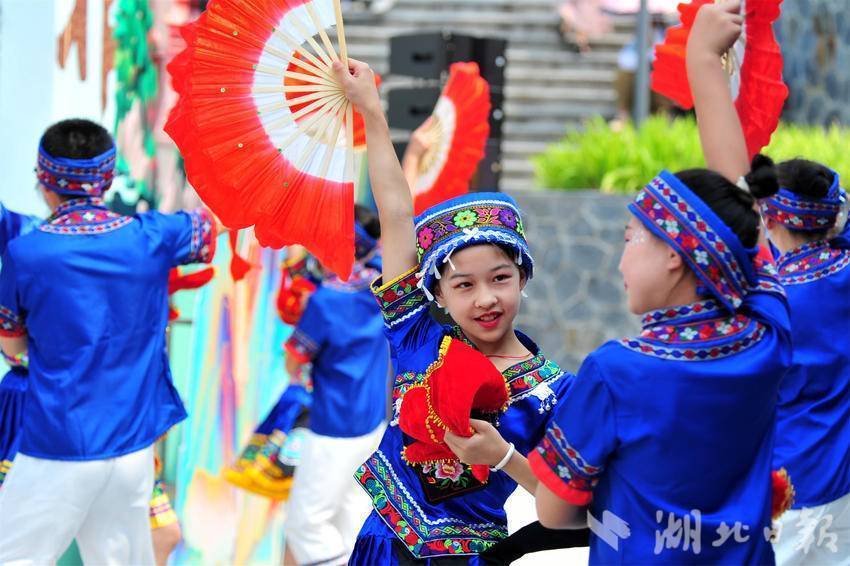 宜昌地花鼓图片