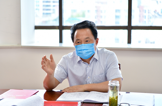 西陵区委书记卢斌专题调研委员就在身边活动