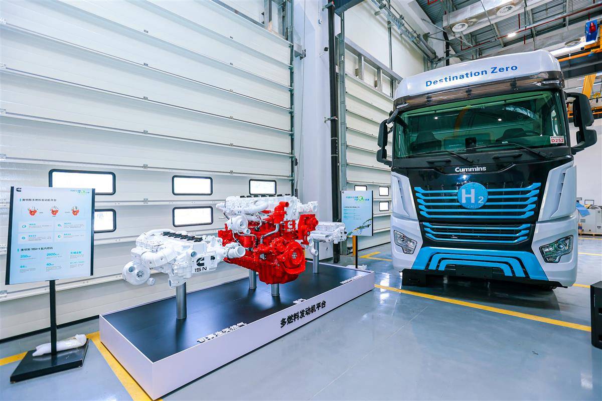 003 康明斯东亚研发中心展示的研发样品。受访单位供图.jpg
