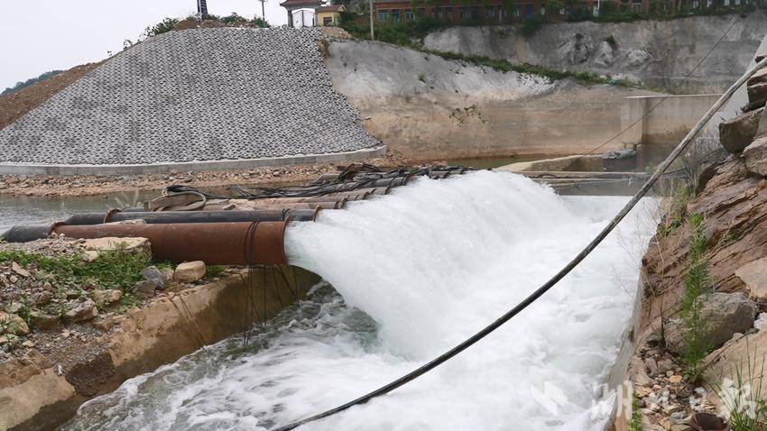 钟祥市温峡口水库:每天抽水120万立方米 护航灌区农业生产