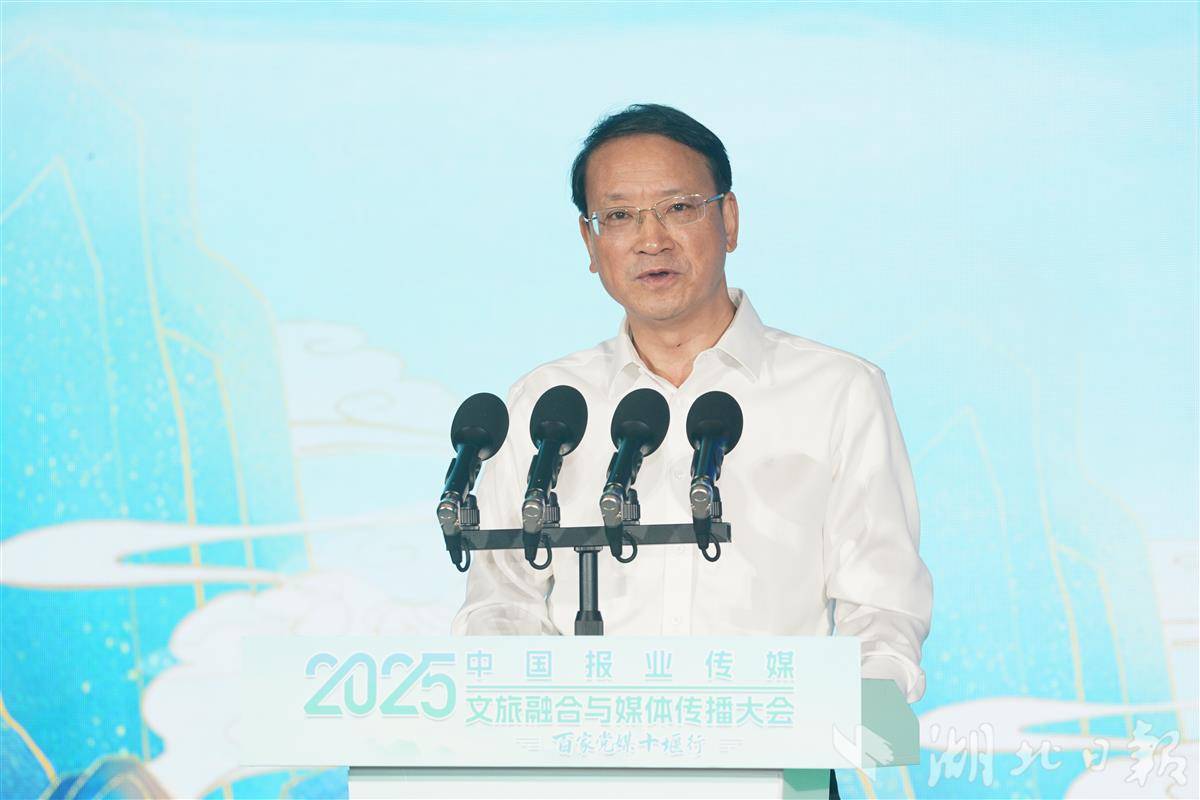 新华日报传媒有限公司总经理 樊万朝.JPG