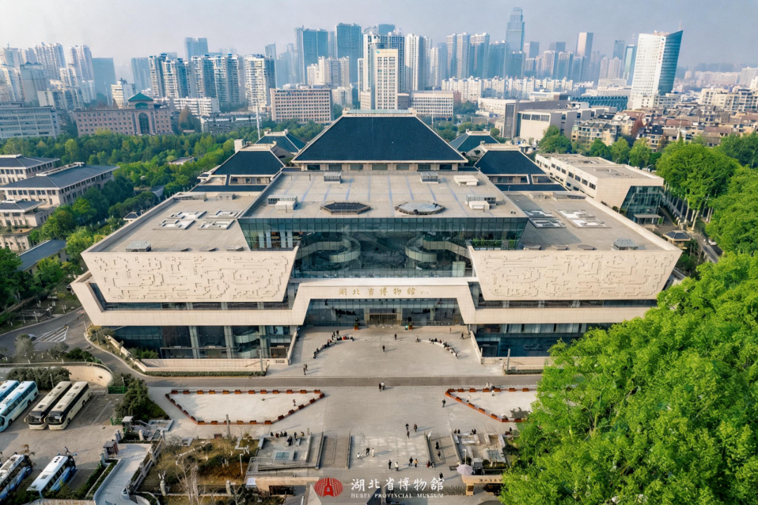 湖北省博物馆.png