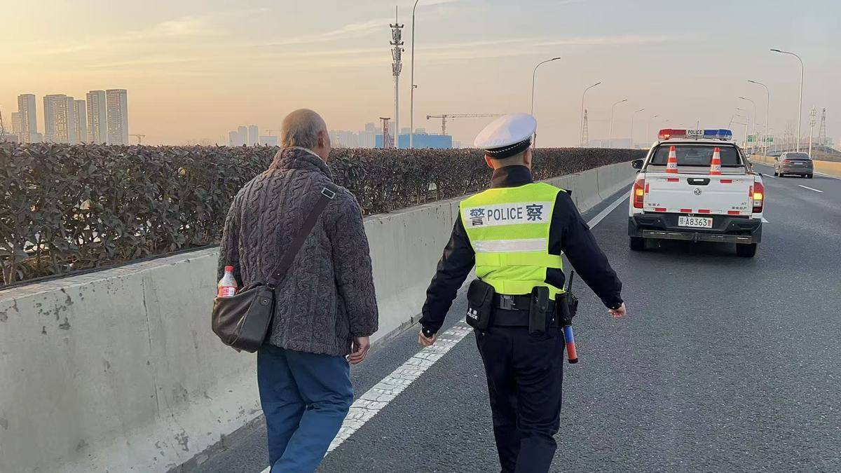 81d1ddf074bd50391f1e2d8edd9babbc.jpg 81d1ddf074bd50391f1e2d8edd9babbc.jpg