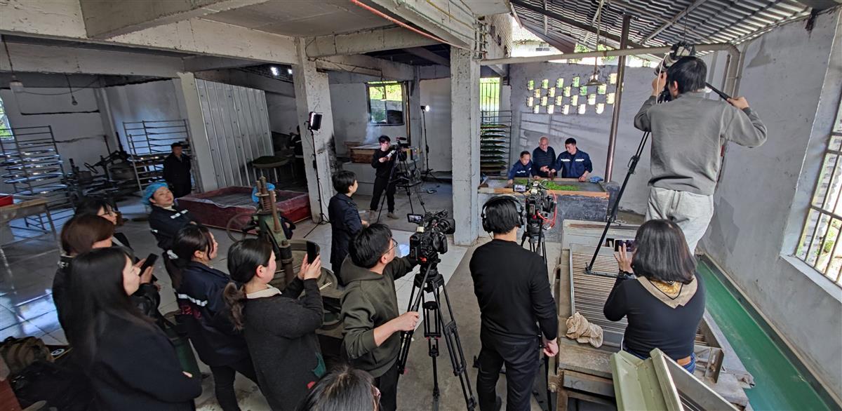 "(湖北日报全媒记者 农新瑜 通讯员 符玉