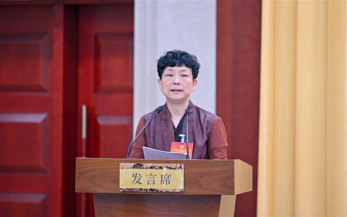 5徐映梅.jpg 5徐映梅.jpg