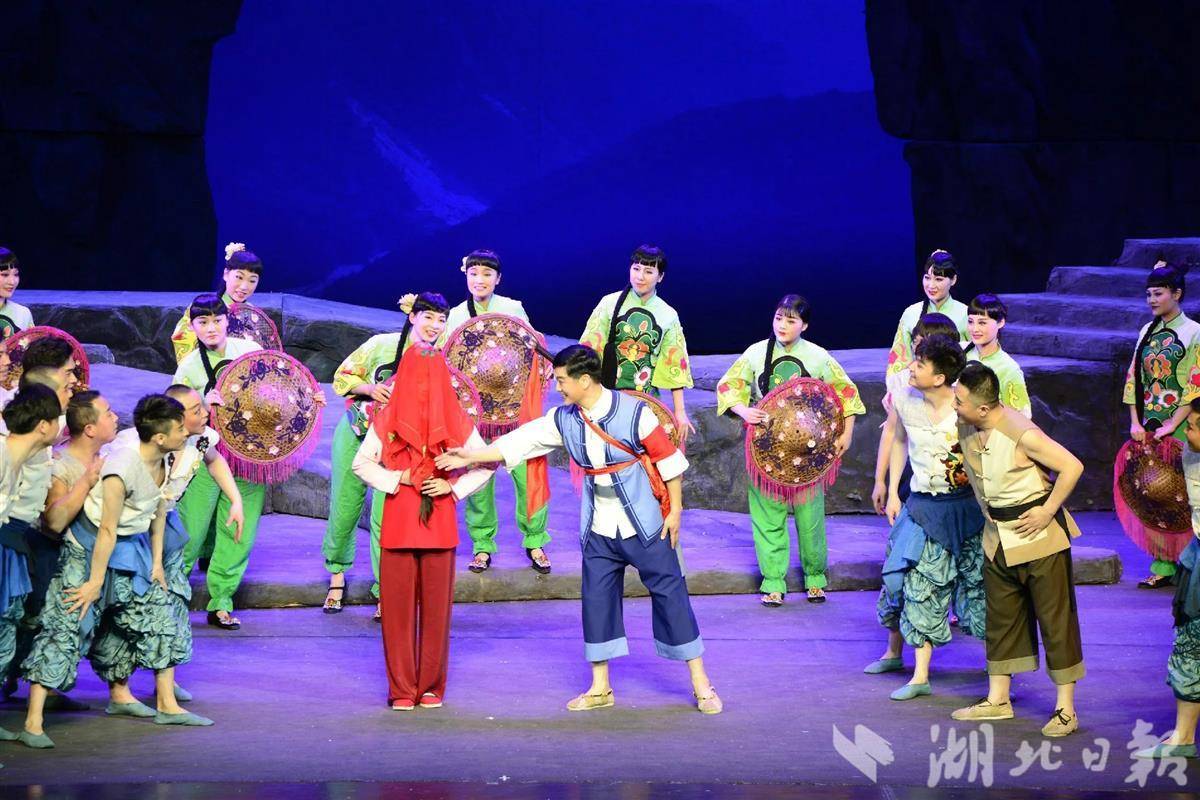 第四届全国戏曲(南方片)会演5月15日启幕 楚剧《大别山人》将亮相开幕式 - 湖北日报新闻客户端