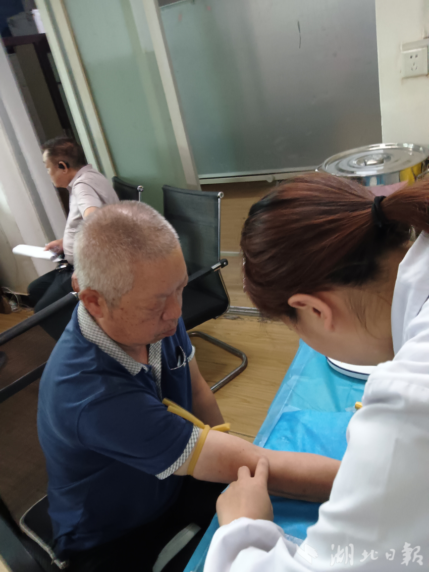 关于北京大学首钢医院异地就医陪诊代挂号协助梳理既往病史，看病更有依据的信息