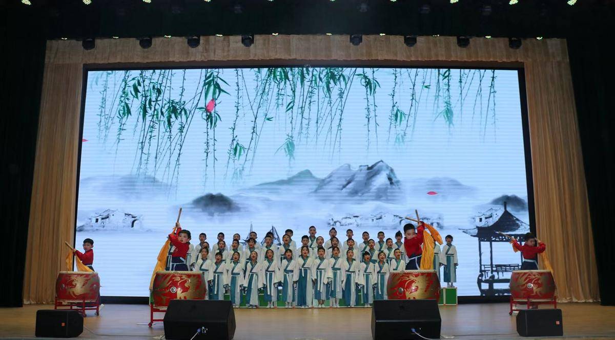 宜昌市东城小学首届校园读书节开幕