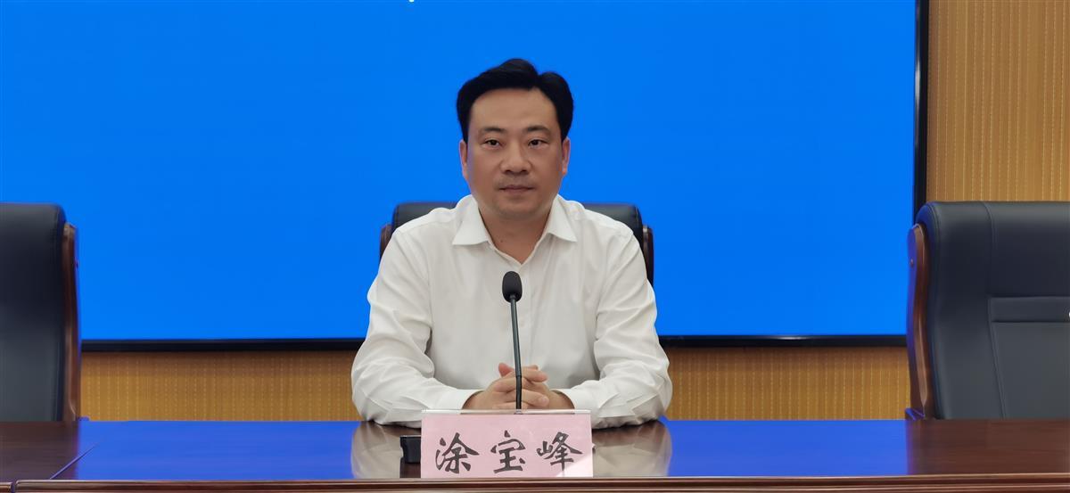 湖北日报讯(记者刘毅,通讯员郭斯)6月16日,黄冈召开园林绿化提升新闻