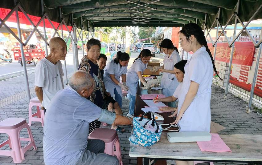 汉川庙头镇卫生院三伏贴开贴啦!