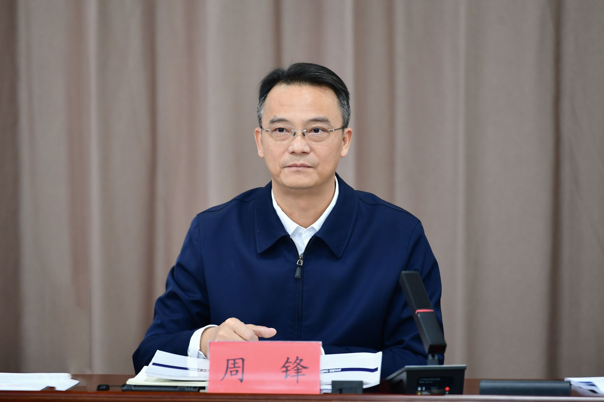 周锋到咸安调研督导省市"新春第一会"精神贯彻落实情况 强化机遇意识