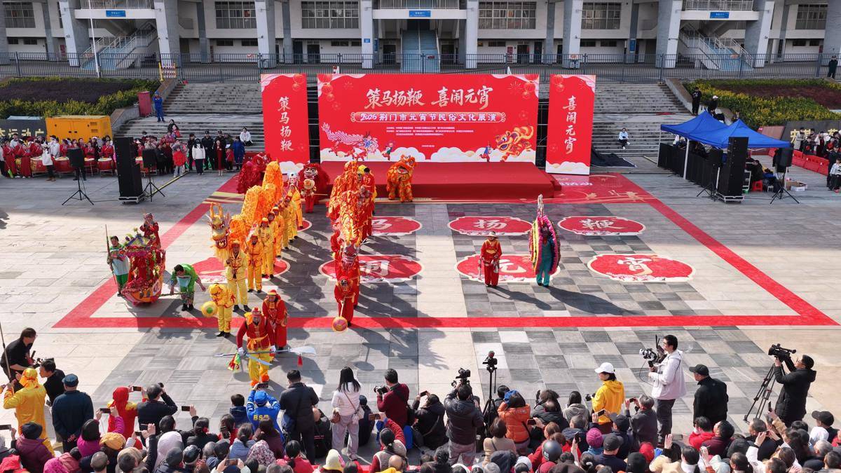 82e6e622e58e2143b68a863de29b351.jpg 82e6e622e58e2143b68a863de29b351.jpg