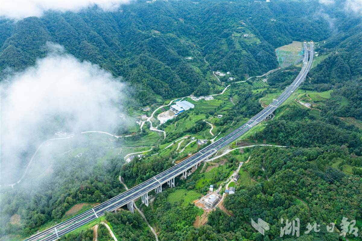呼北高速 (4).jpg