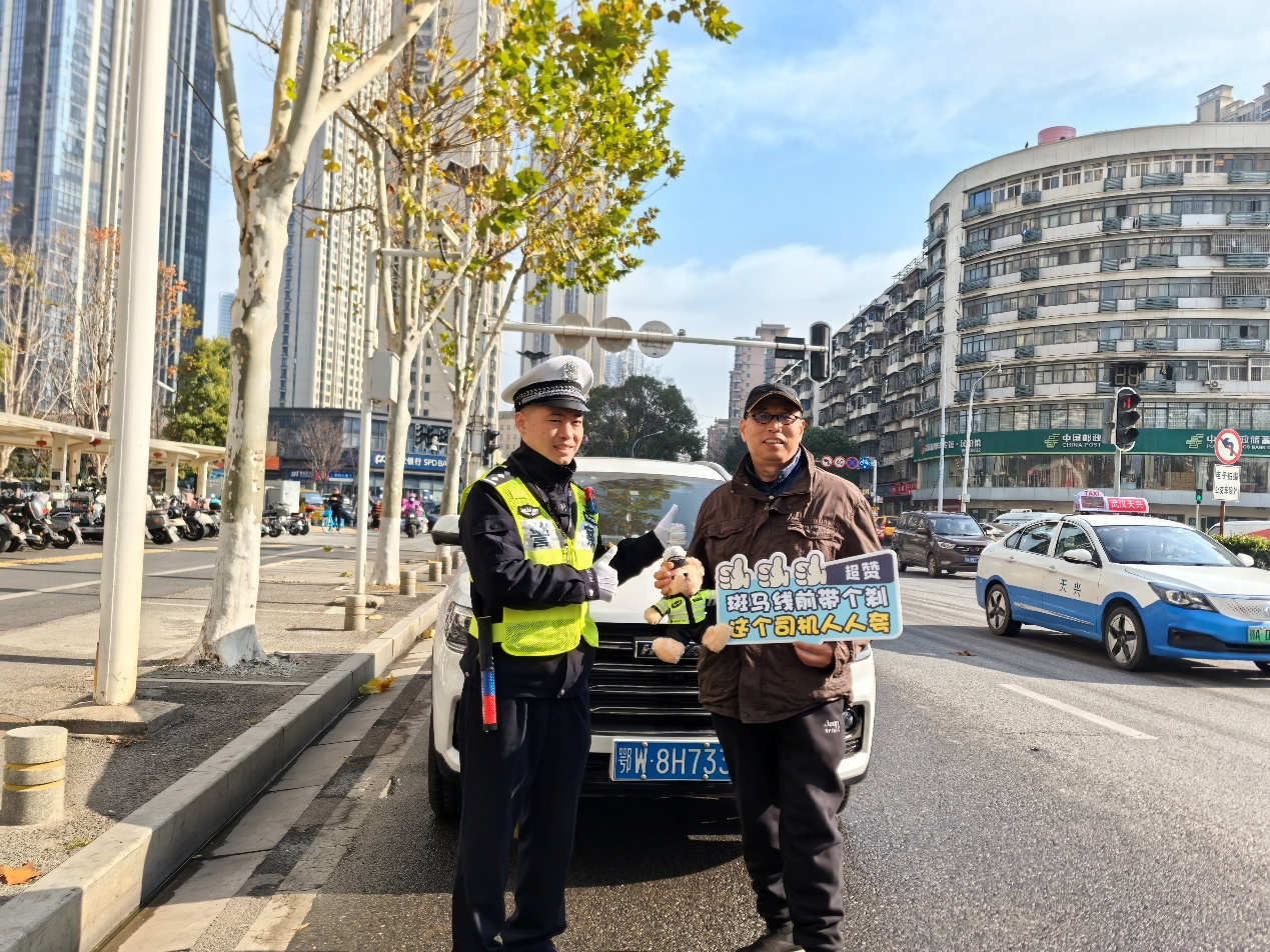 图片 1.png 图片 1.png