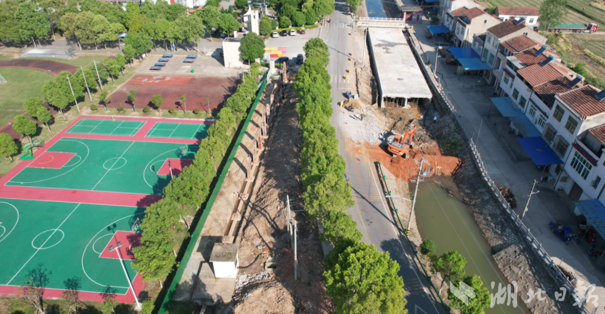 擦亮小城镇嘉鱼县簰洲湾镇亮了