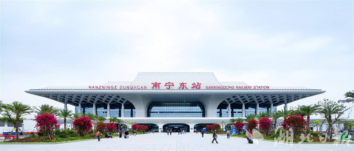 hb1021南宁东站01.jpg