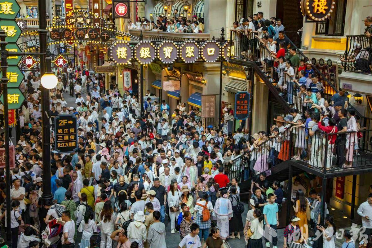 宜昌鲟龙湾三峡千古情景区，景区场场爆满的实景演出成为”流量担当“  -吴迪.jpg