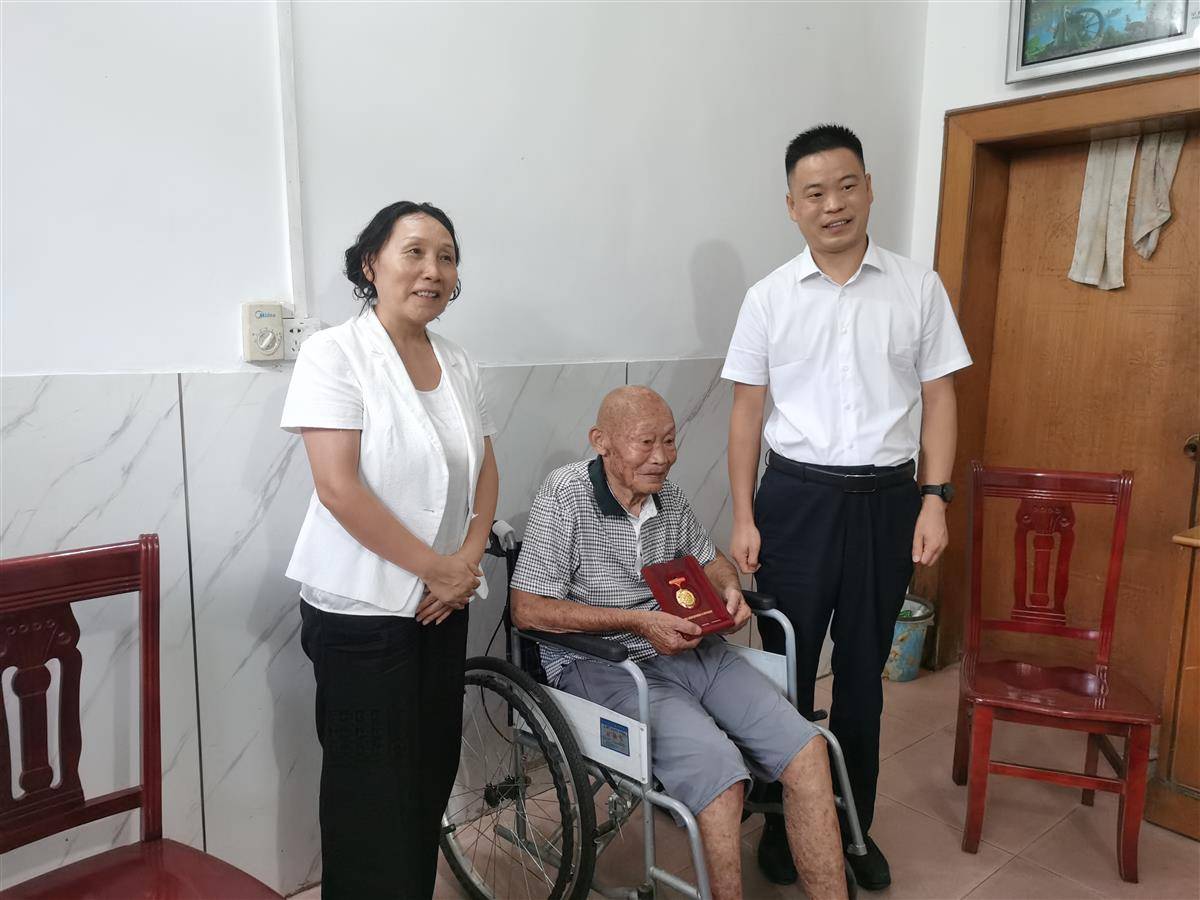 慰问1.jpg