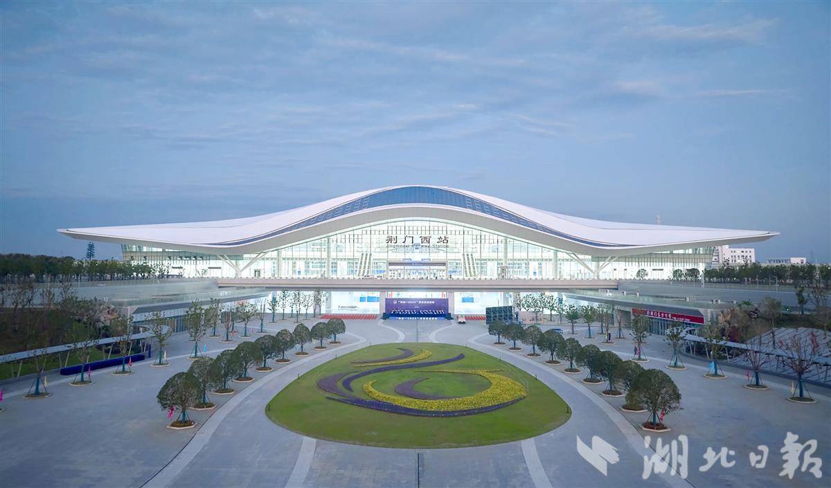 hb1021荆门西站04.jpg