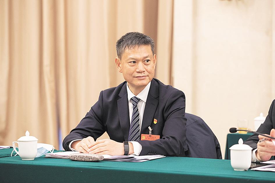 天门市委书记 庄光明我们将切实将省委全会决策部署转