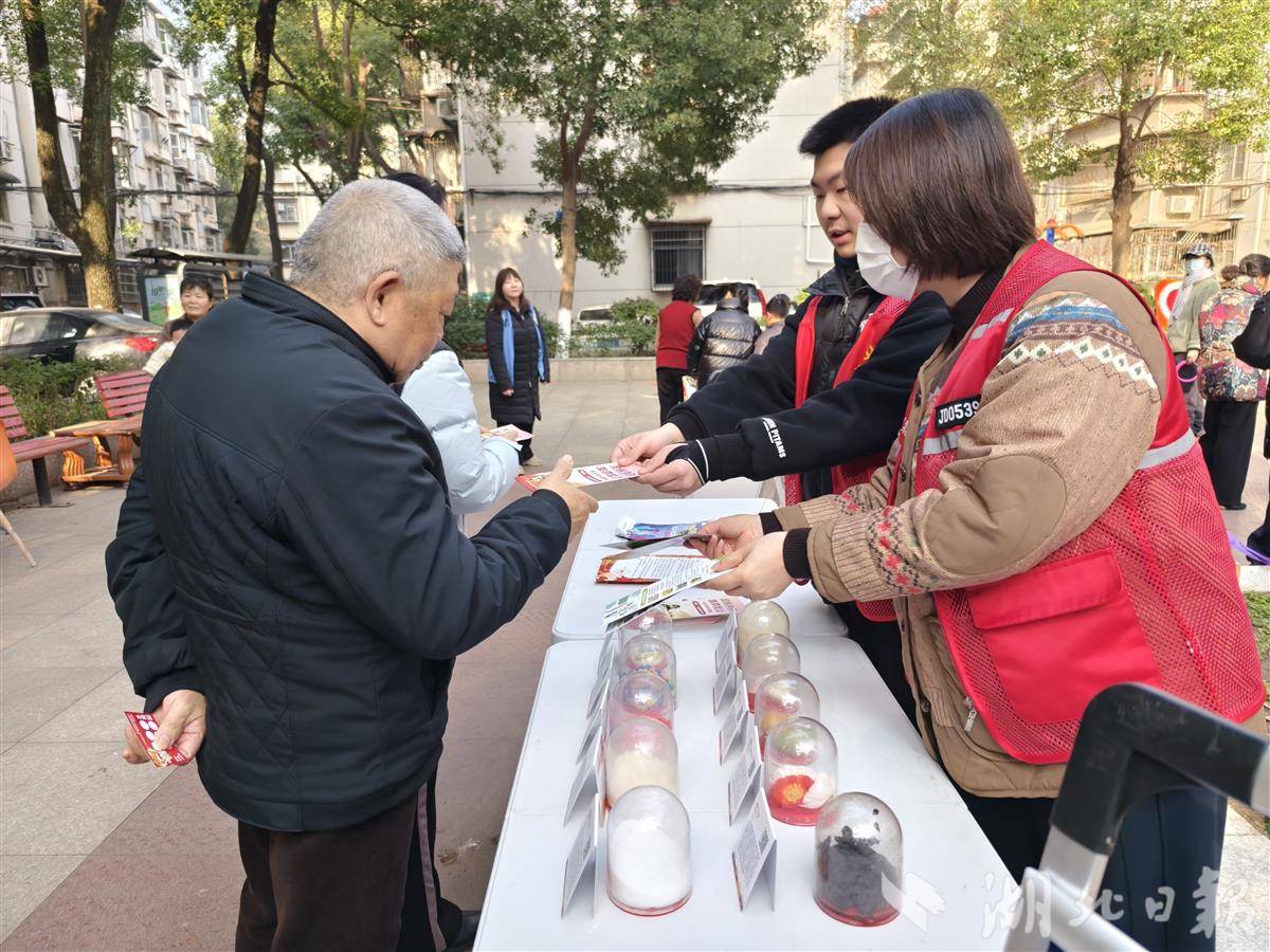 61c7b11045833a46c7fed61f86f8d440.jpg 61c7b11045833a46c7fed61f86f8d440.jpg