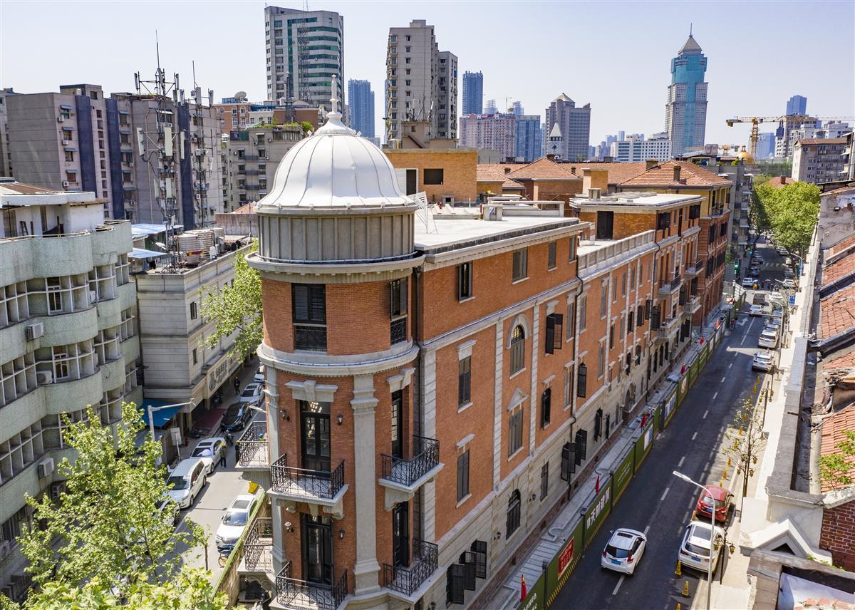 将重点打造巴公房子,民众乐园,原市档案馆大楼改造及安坻酒店等项目