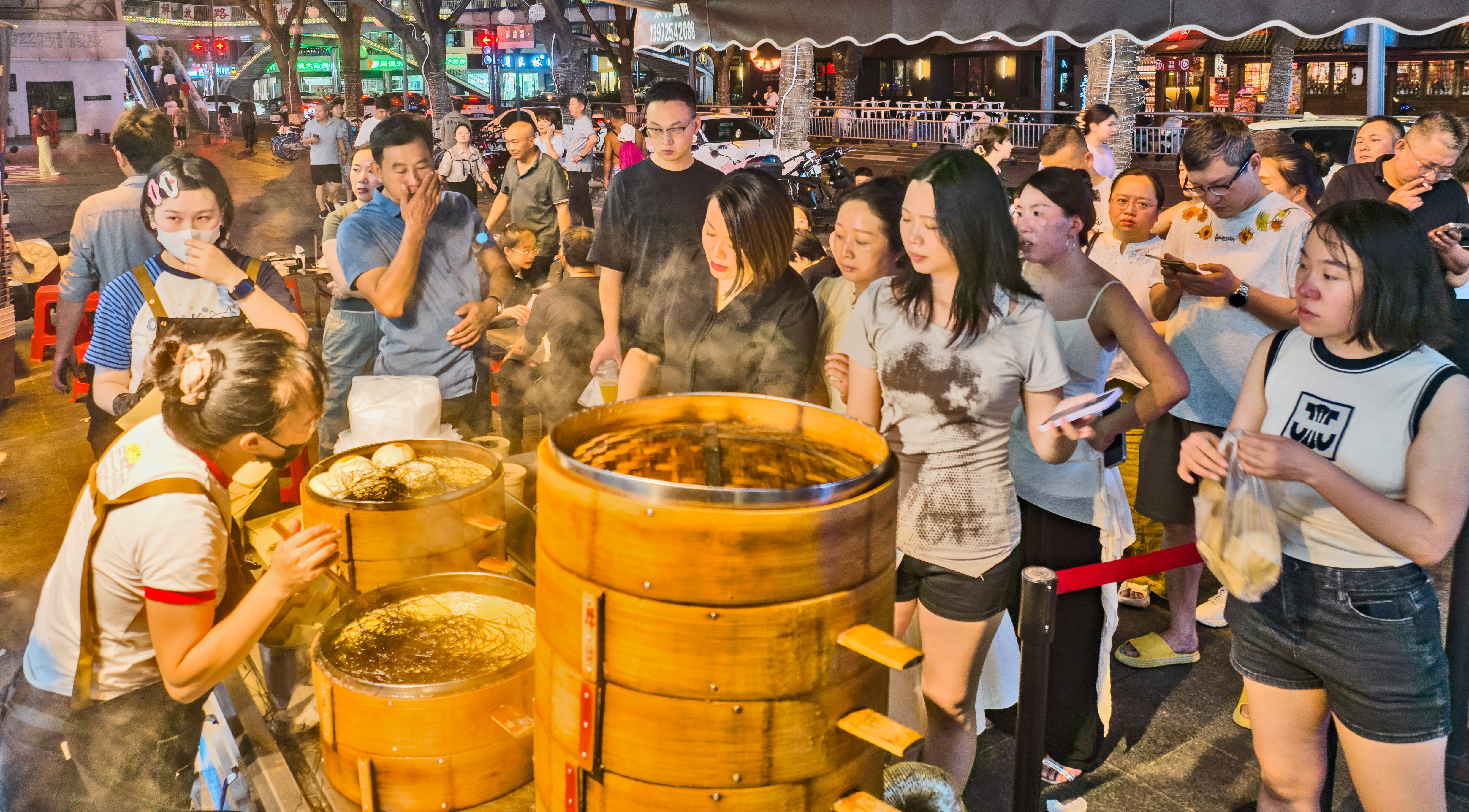 火热的宜昌夜市 - 湖北日报新闻客户端