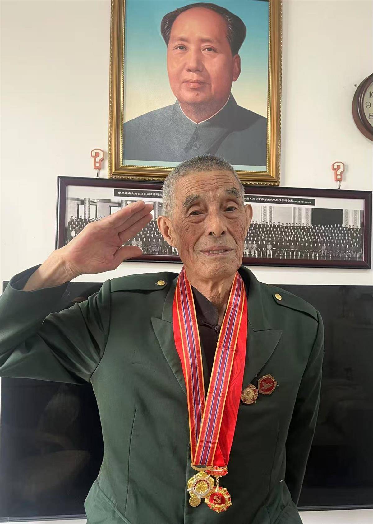 胡启凤.jpg