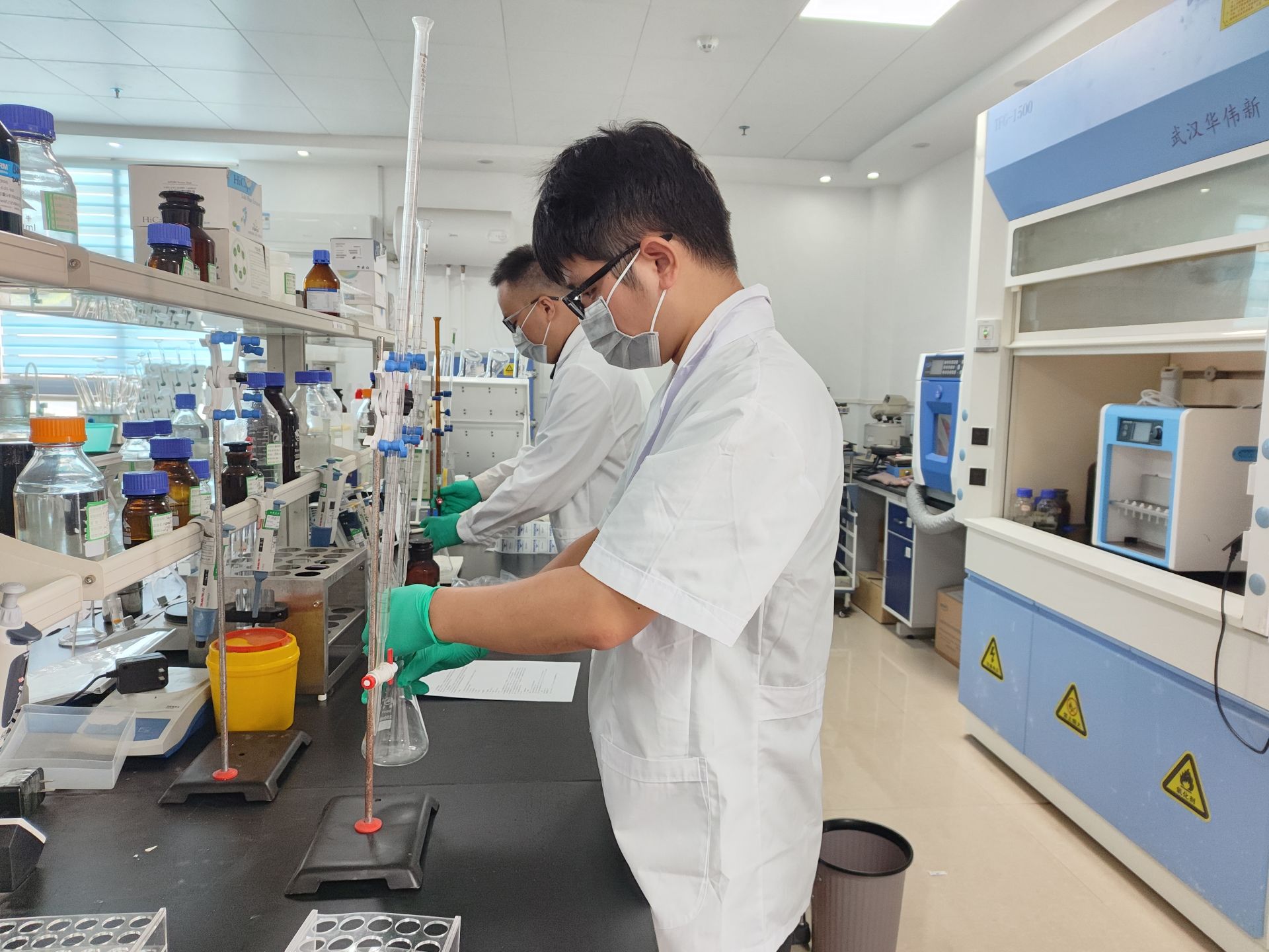 氧化还原滴定法以及沉淀滴定法等不同滴定分析法的原理和操作要求