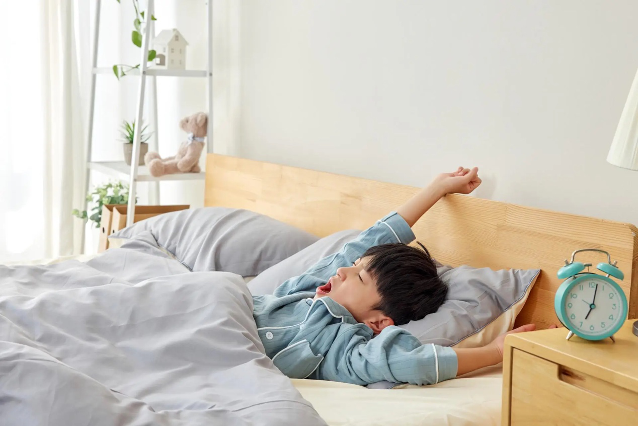 生活百科丨@起床困难患者 有效的赖床姿势是啥样的?