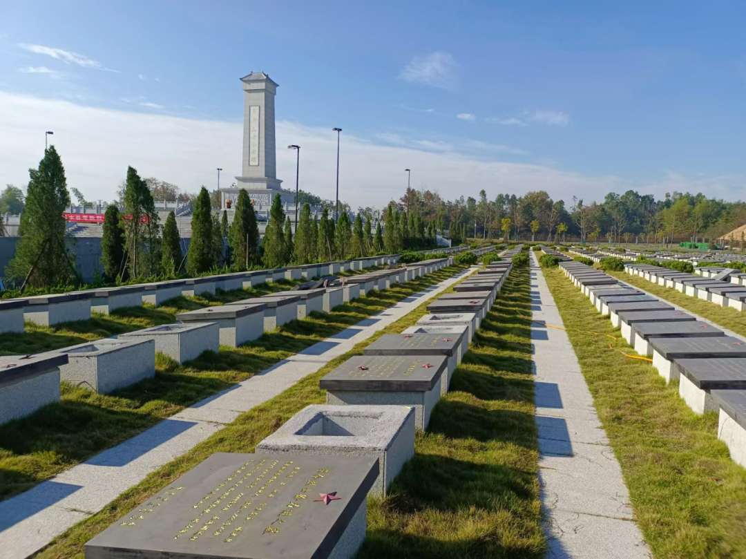 山河无恙英魂永在团陂镇首批零散烈士墓集中迁葬入园仪式圆满结束