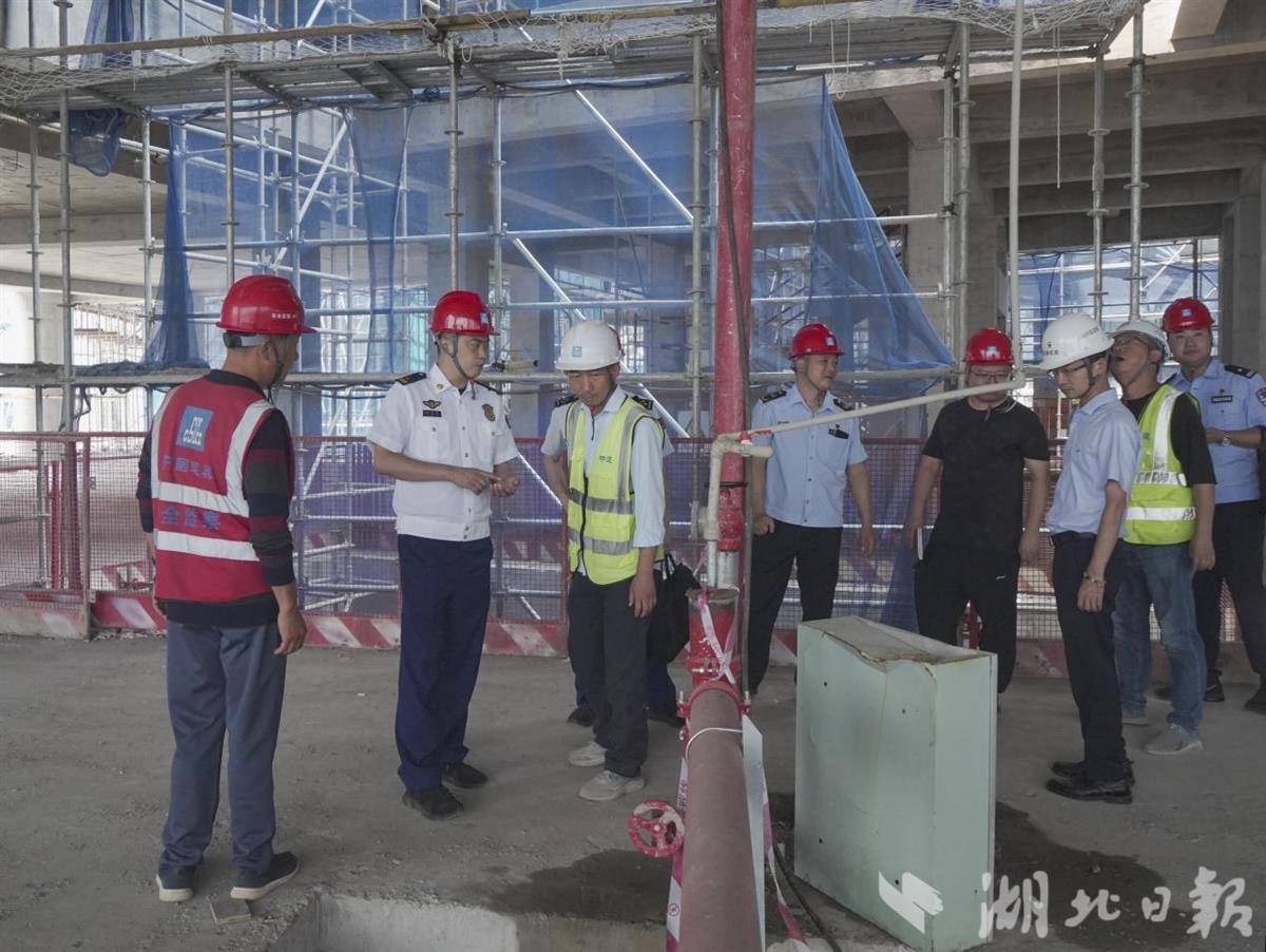 宜都市专班开展违规动火作业专项联合执法检查行动 谢雷 摄