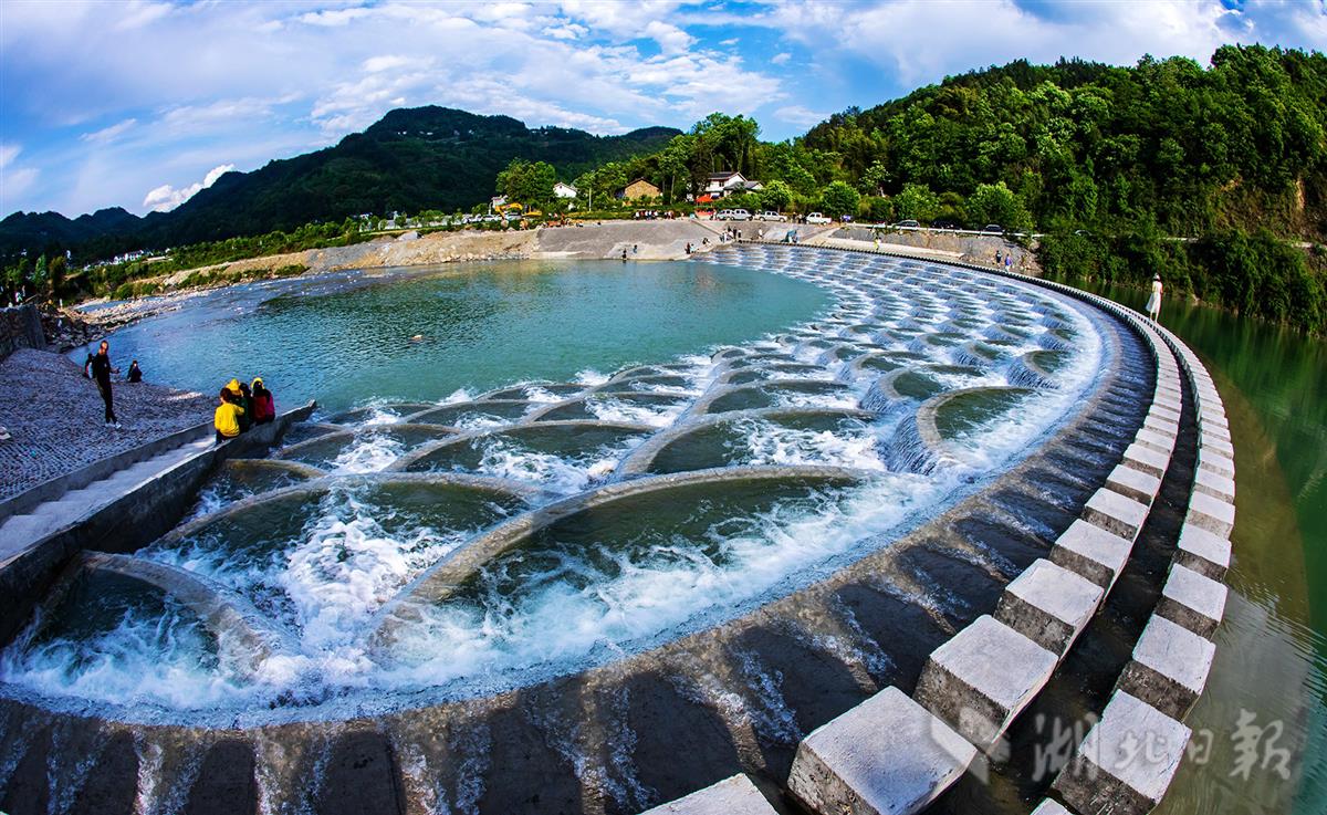 鱼鳞坝!麂子渡村扮靓乡村迎客来 - 湖北日报新闻客户端