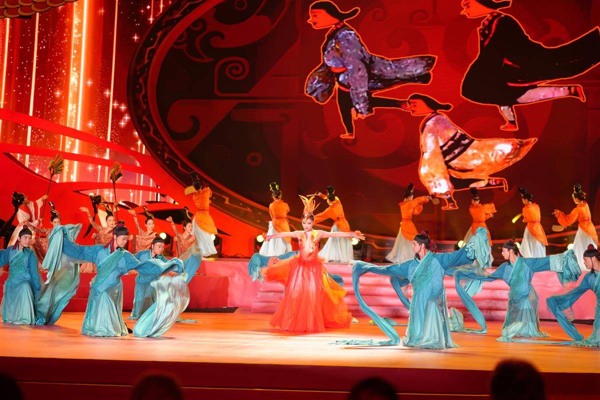 开幕式表演.JPG